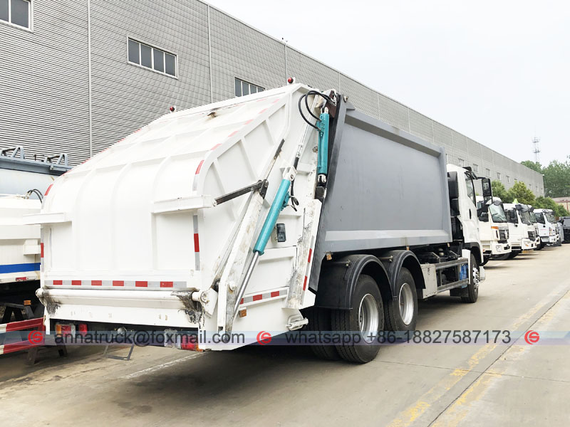 Camión compactador recogedor de residuos