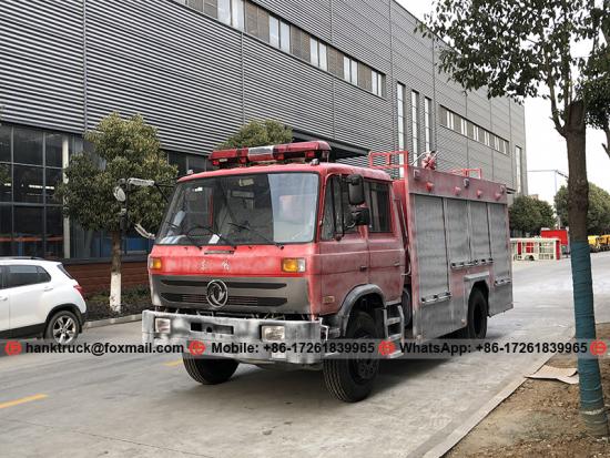  Dongfeng 6.000 litros de agua Reservoir camión de bomberos para aeropuerto