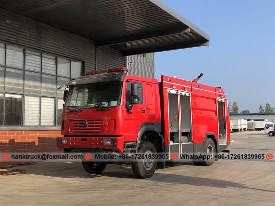 camión de bomberos con tanque de agua 4x4 SINOTRUK 6,000 litros a djibouti