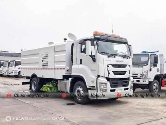 Camión barredor de carreteras ISUZU GIGA FVR 12cbms